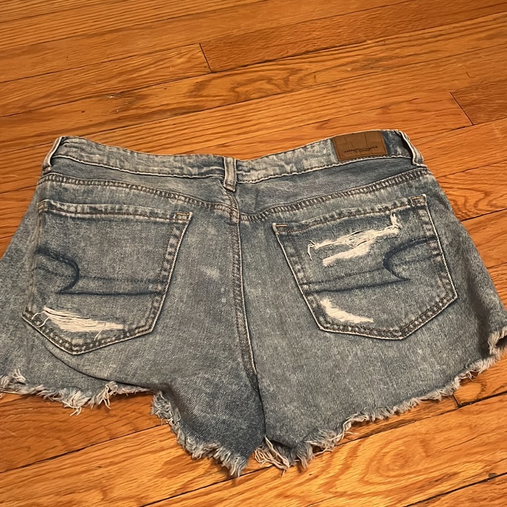 American Eagle Shorts - Picture 4 of 4